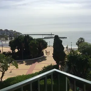 https://studio-playa-puerto-banus.1costadelsol.com