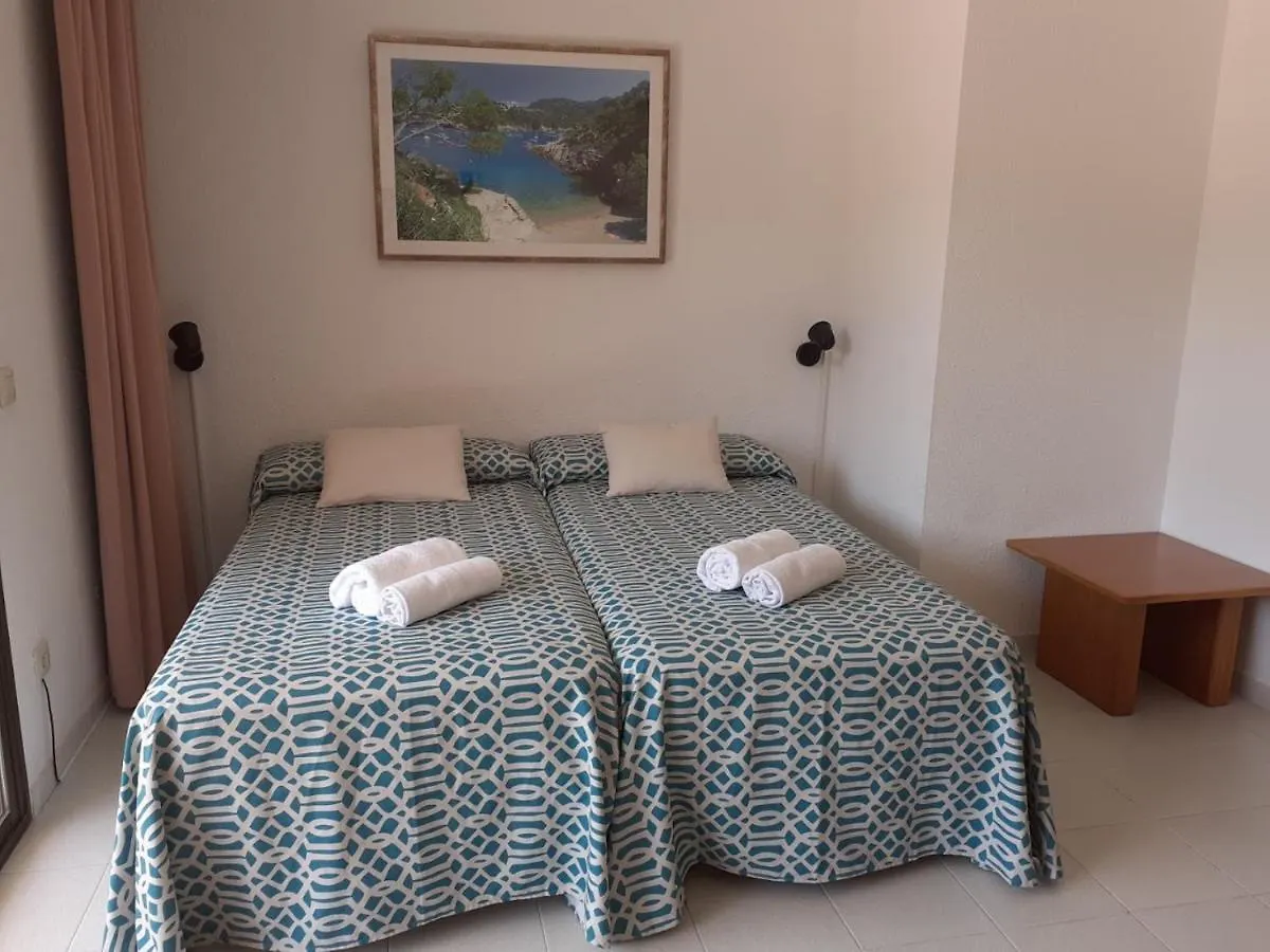 Aparthotel Golf Beach Pals 3*,